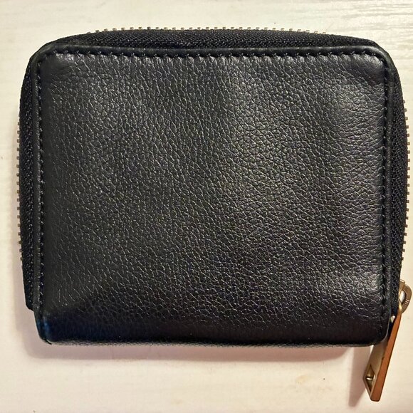 Vintage Black Leather Fossil Wallet with Gold Hardware - Picture 2 of 6